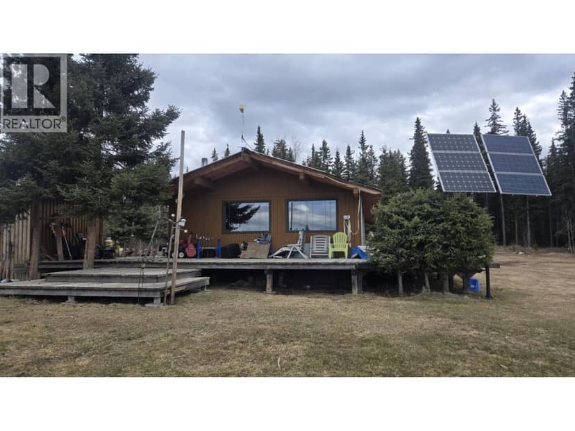 6534 HORSE LAKE FOREST SERVICE ROAD, 100 Mile House