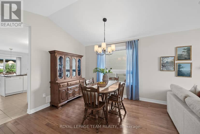 6 Stonehaven Way — photo 15 of 40