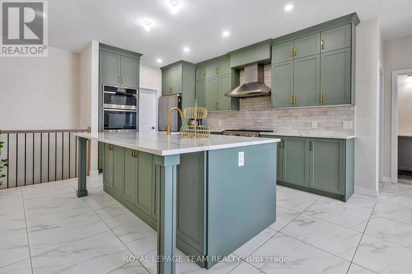 224 Trudeau Crescent — photo 18 of 40