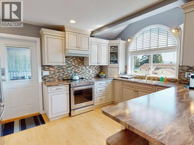 8206 CENTENNIAL DRIVE, Powell River, photo 5