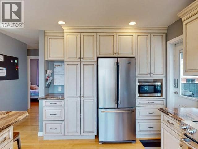 8206 CENTENNIAL DRIVE, Powell River, photo 7