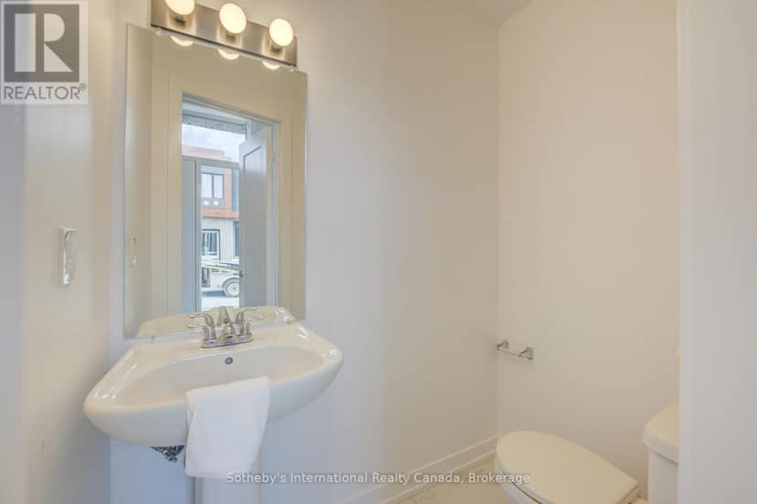 14 - 416 Dundas Street S — photo 22 of 39