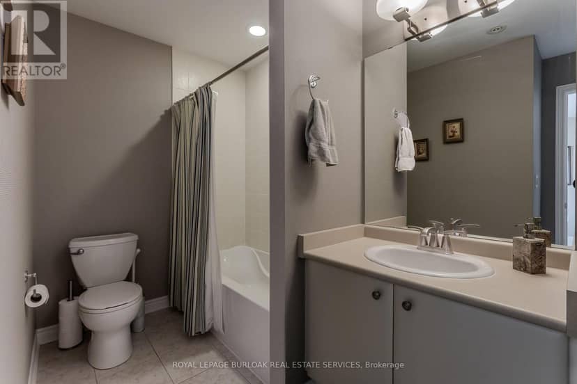 2330 Valleyridge Drive — photo 31 of 40