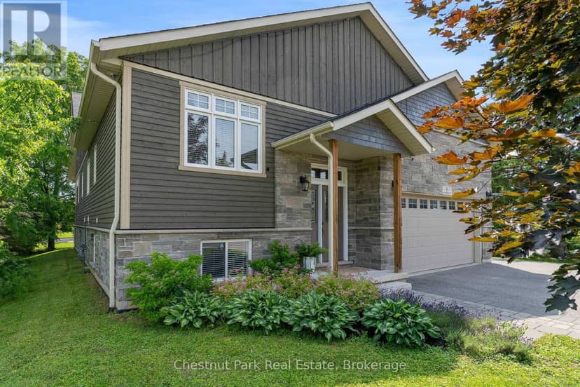 15 Saunders Street — photo 2 of 40
