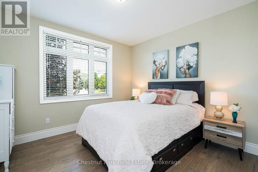 15 Saunders Street — photo 26 of 40