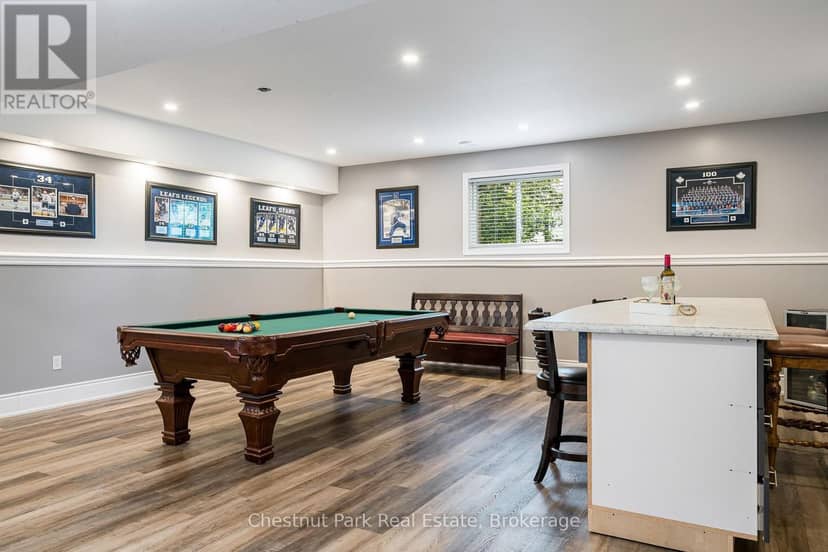 15 Saunders Street — photo 31 of 40
