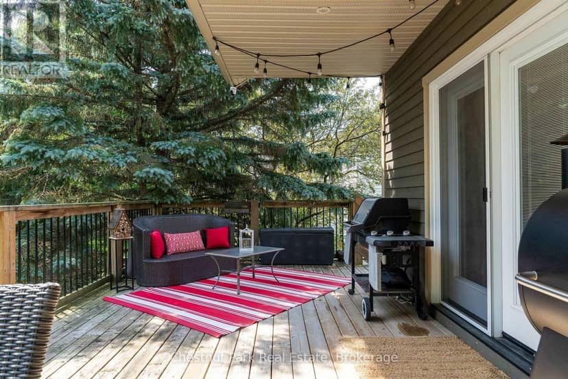 15 Saunders Street — photo 7 of 40