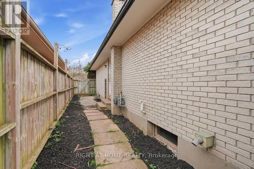 68 Talavera Crescent — photo 23 of 29