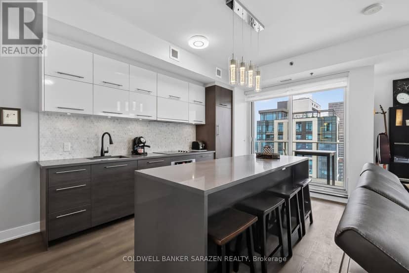 1702 - 428 Sparks Street — photo 10 of 40