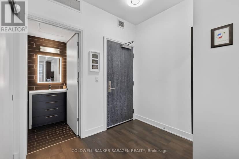 1702 - 428 Sparks Street — photo 4 of 40