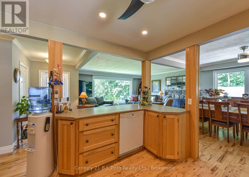 138 Lake Dalrymple Road — photo 26 of 40