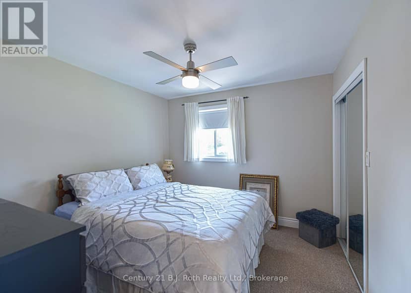 138 Lake Dalrymple Road — photo 27 of 40