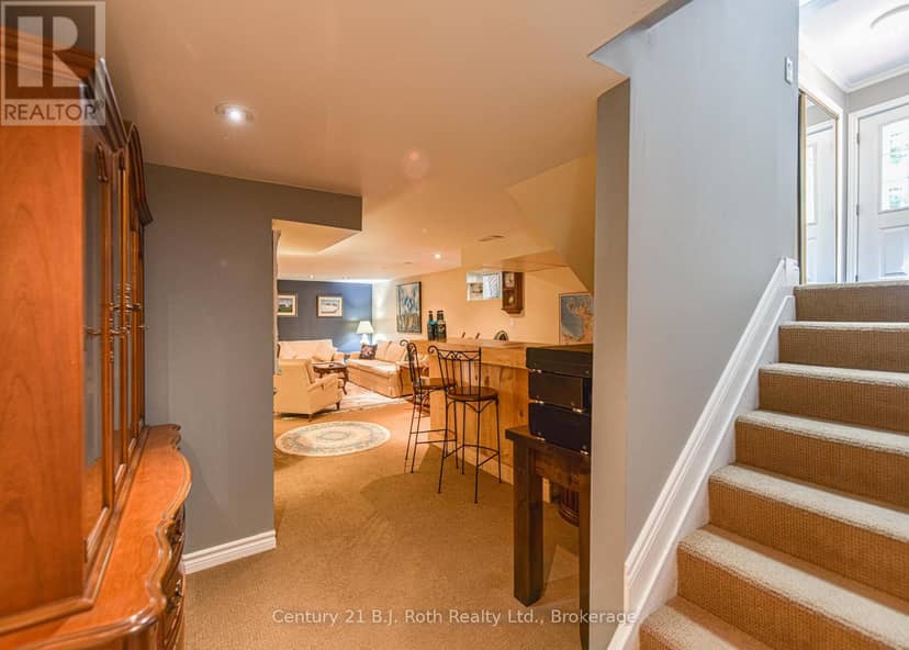 138 Lake Dalrymple Road — photo 34 of 40