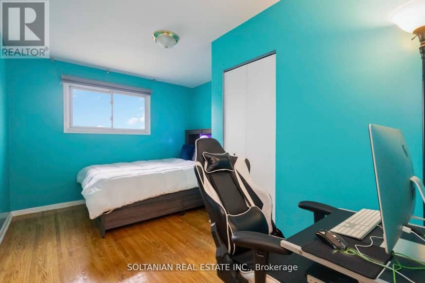 102 Elnathan Crescent — photo 18 of 32