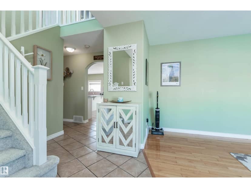 330 Huffman CR NW, Edmonton, photo 3