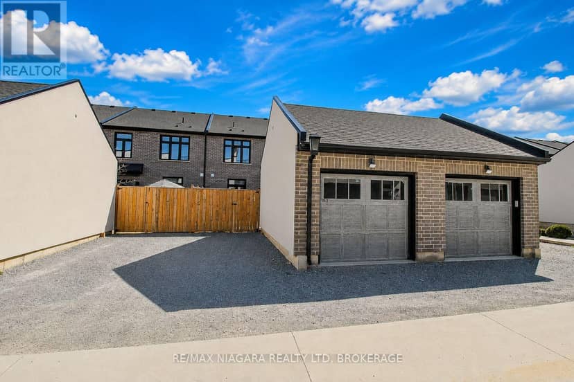 153 Summersides Boulevard — photo 5 of 23