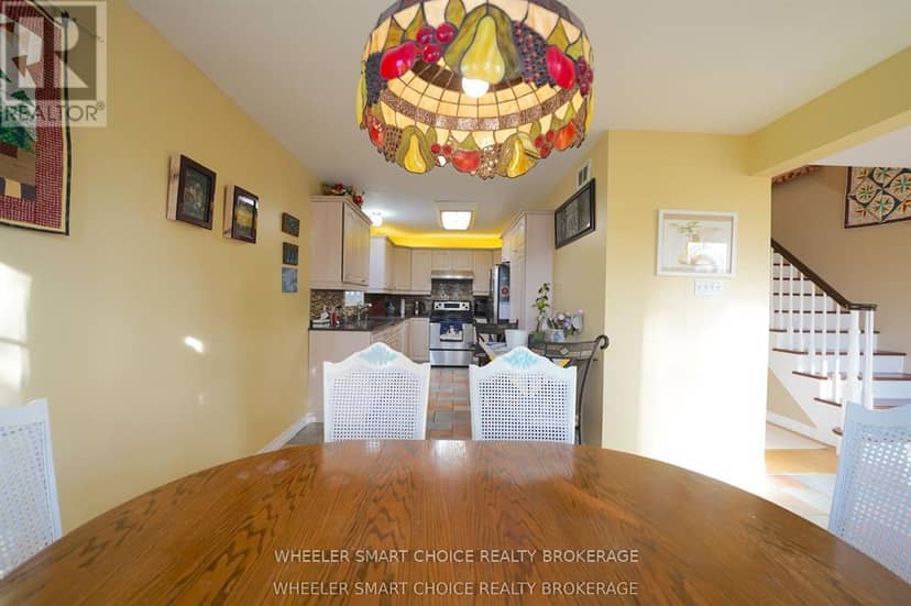 2135 Pitt Street — photo 28 of 40