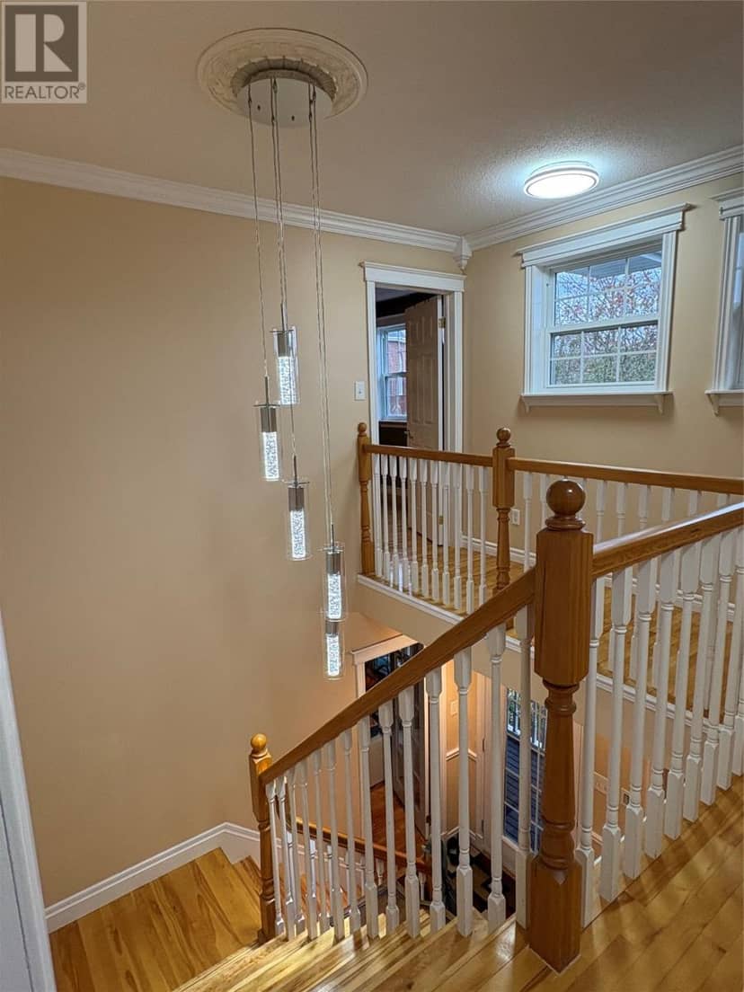 5 Stacey Crescent — photo 32 of 40