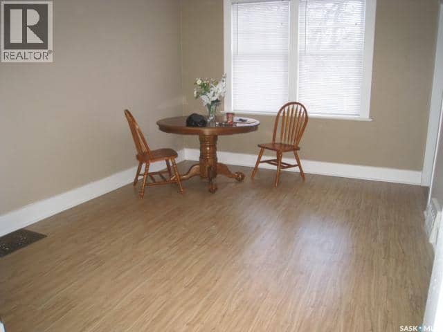 1437 Argyle STREET — photo 2 of 23
