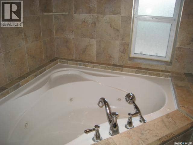 1437 Argyle STREET — photo 11 of 23