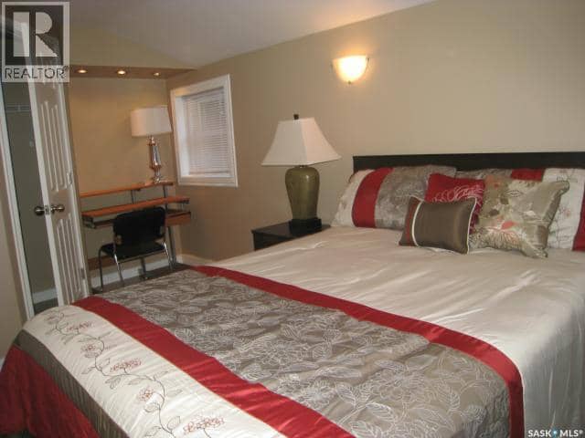 1437 Argyle STREET — photo 7 of 23