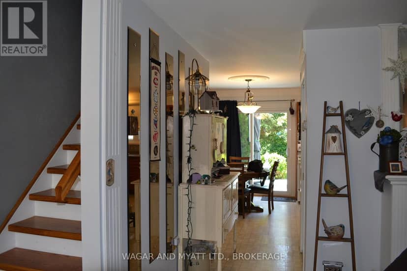 30 - 60 Winchester Drive — photo 12 of 21