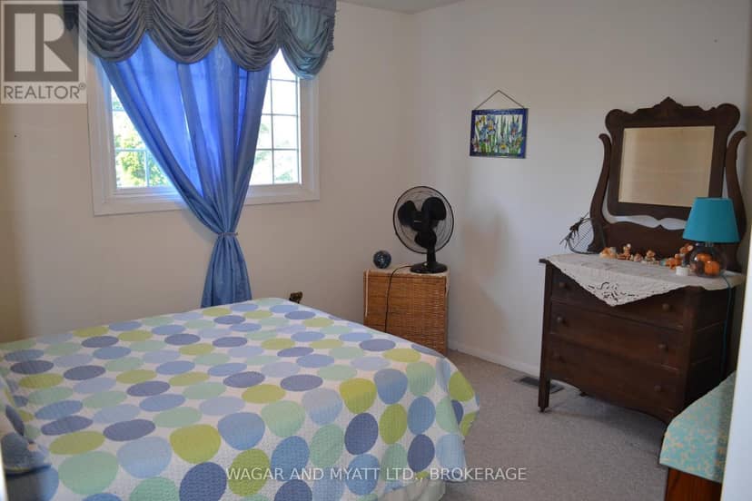30 - 60 Winchester Drive — photo 13 of 21
