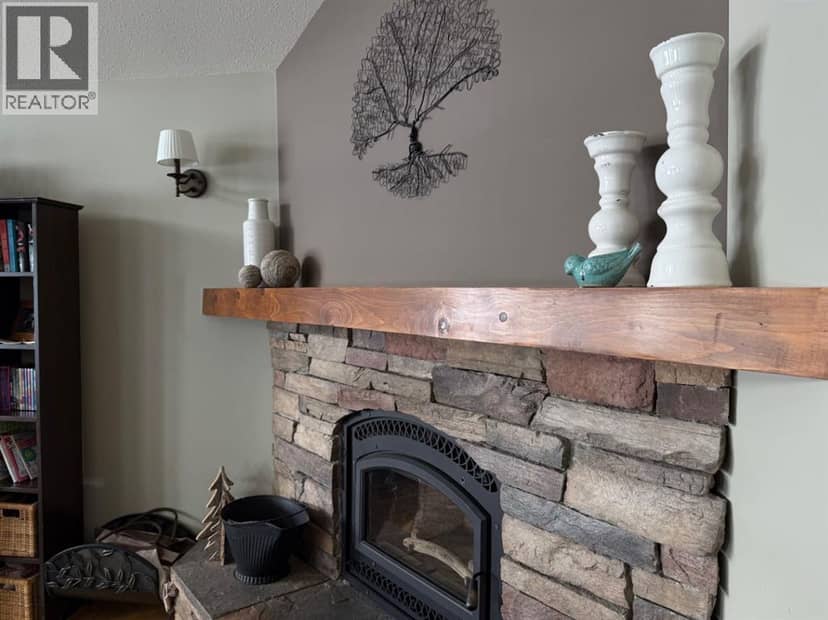 203 Northern Meadows Drive — photo 4 of 40
