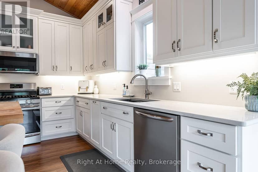 71214 Anne Street — photo 13 of 40
