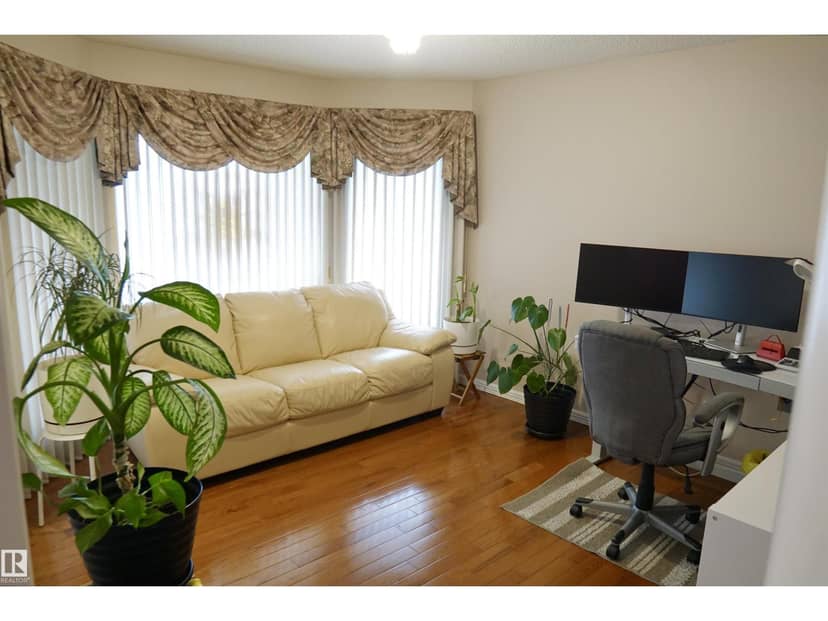 8504 160A AV NW, Edmonton, photo 3