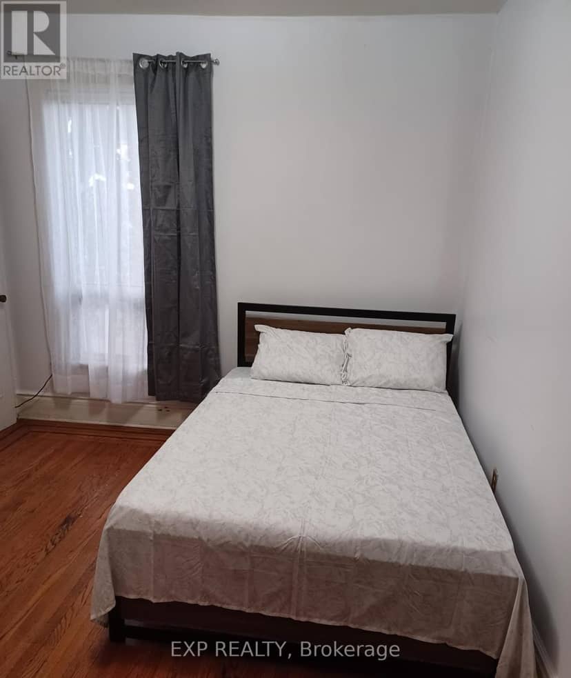 521 Barton Street E — photo 5 of 18
