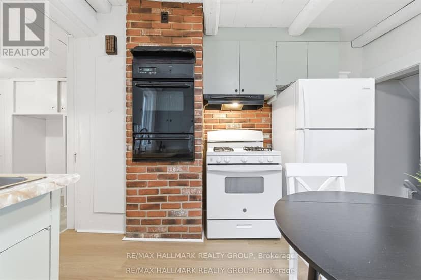 391 Murray Street, Pembroke, photo 8