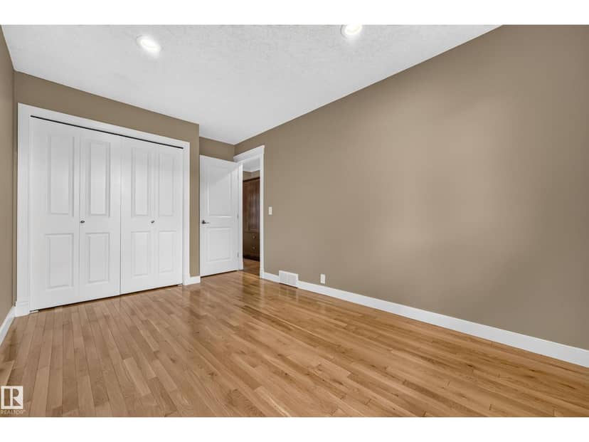 12819 45 ST NW — photo 27 of 40