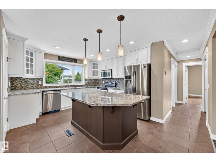 12819 45 ST NW — photo 9 of 40