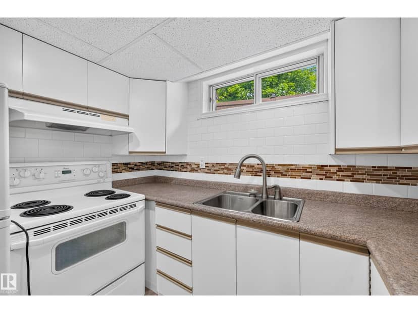 12819 45 ST NW — photo 37 of 40