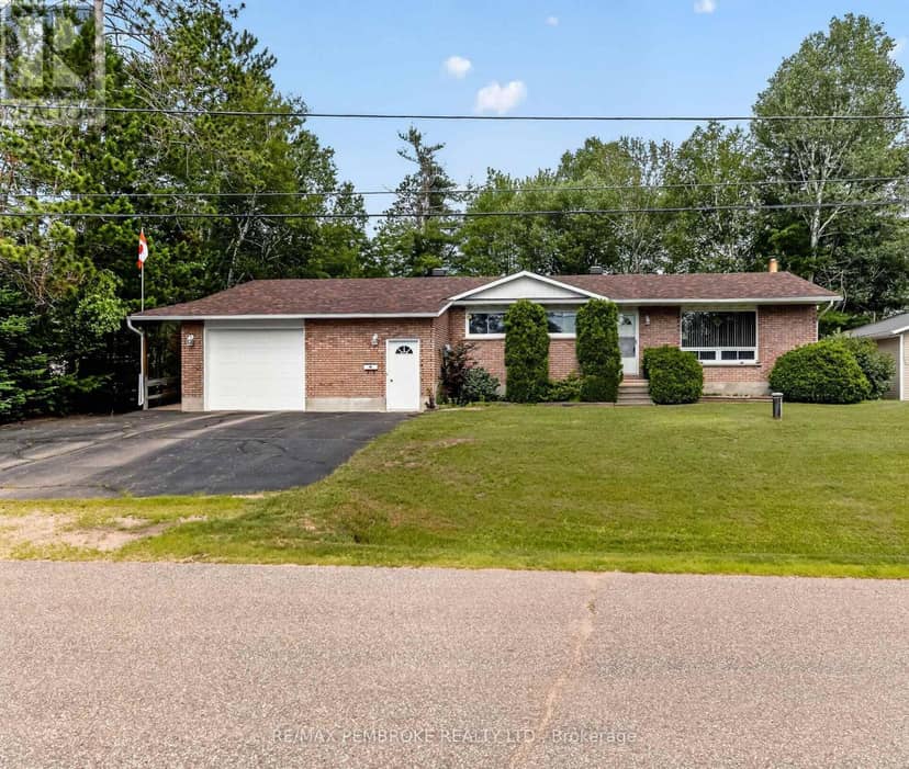 7 Martin Street, Laurentian Hills, photo 3