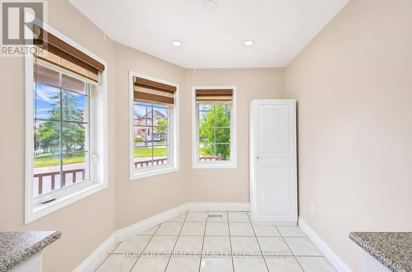 12 - 7284 Bellshire Gate — photo 11 of 40