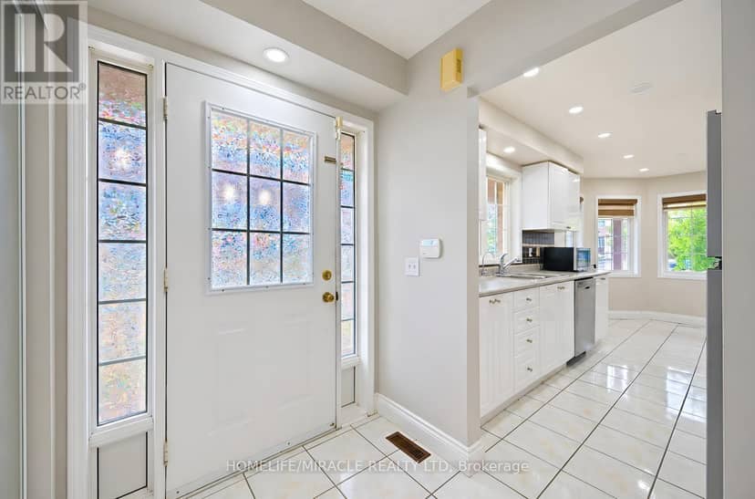 12 - 7284 Bellshire Gate — photo 7 of 40