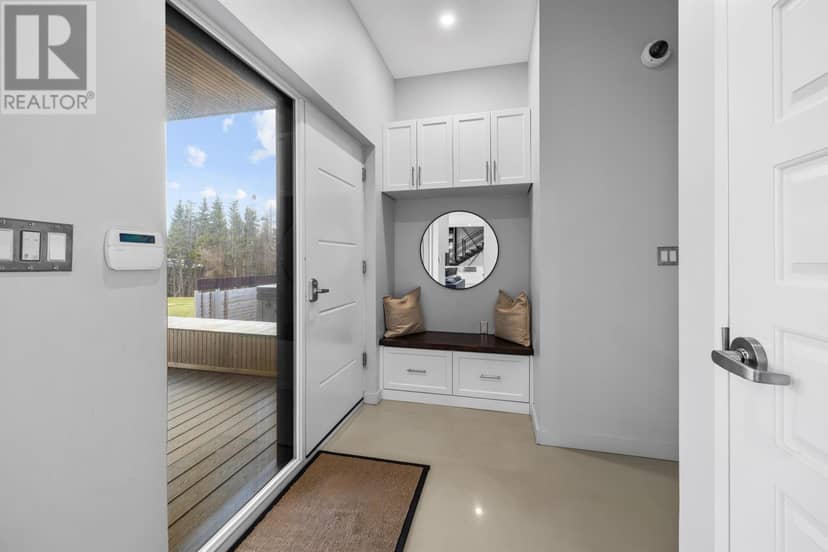 386 Campbells Shore Rd — photo 34 of 40