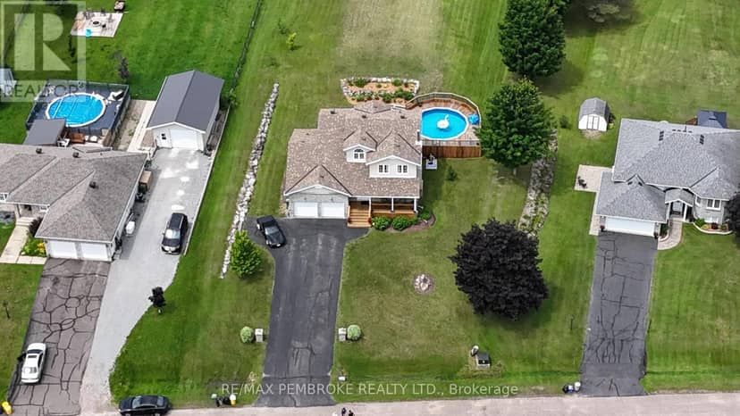 9 Heron Drive, Laurentian Valley, photo 3