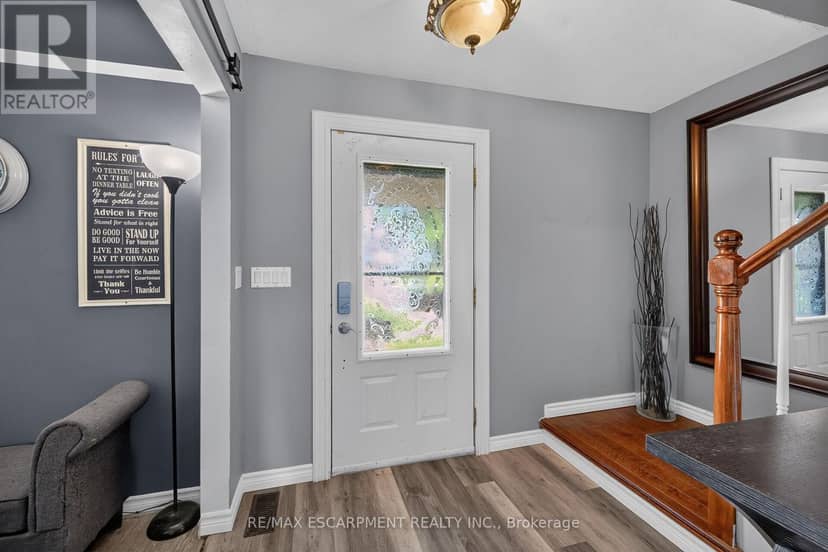 1284 Cheapside Road — photo 9 of 40