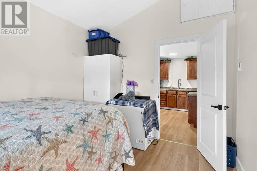 212 Toronto Road — photo 7 of 24