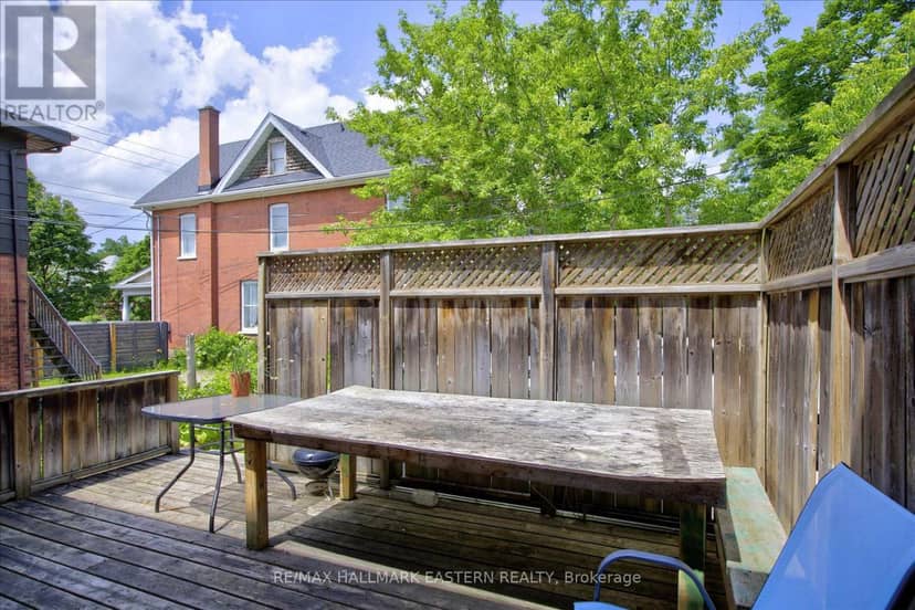 226 McDonnel Street — photo 38 of 40