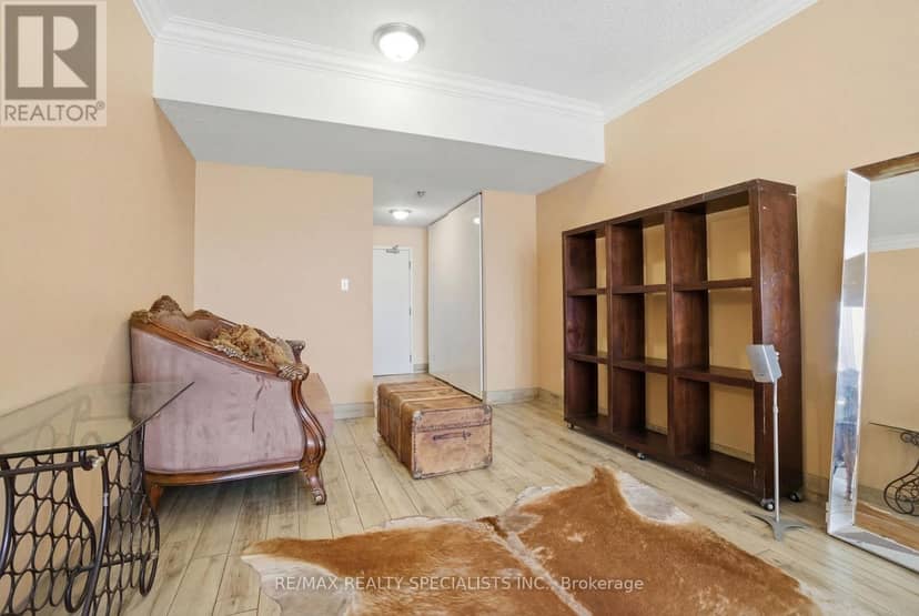 1707 - 1 Rowntree Road — photo 9 of 40