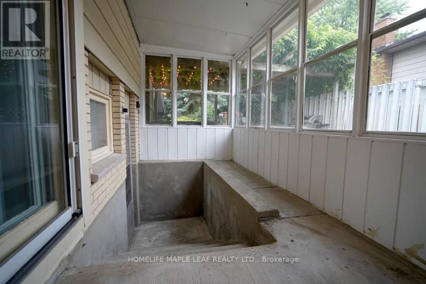 147 Muriel Crescent — photo 35 of 40