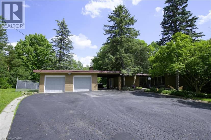 560 CRANE Court, Burlington, photo 2