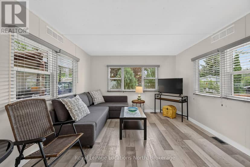8 Shaw Street — photo 12 of 32