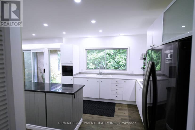 560 Crane Court — photo 11 of 40