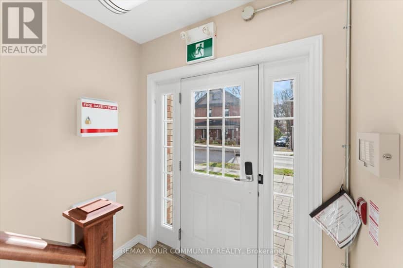443 Timothy Street, Newmarket, photo 7