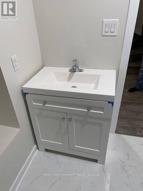 260 The Queensway Road S — photo 13 of 20